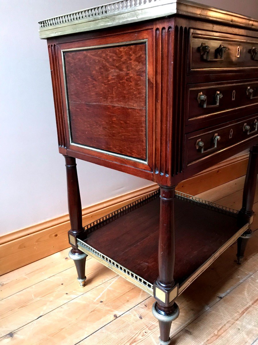 Chiffonnière Table In Mahogany Veneer Late Eighteenth Century.-photo-2