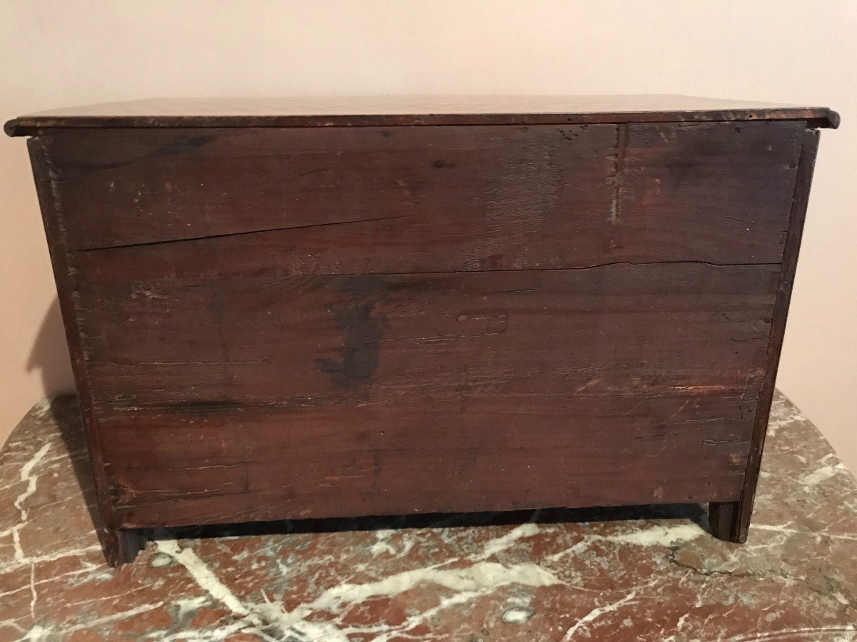18th Century Commode-photo-2