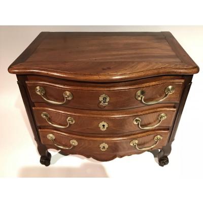 Commode De Maîtrise Louis XV En Acajou Et Amarante , Travail Portuaire Du XVIIIème Siècle 