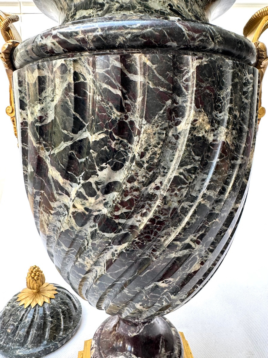Paul Sormani, Grand vase 19eme en marbre et bronze doré aux dragons-photo-8