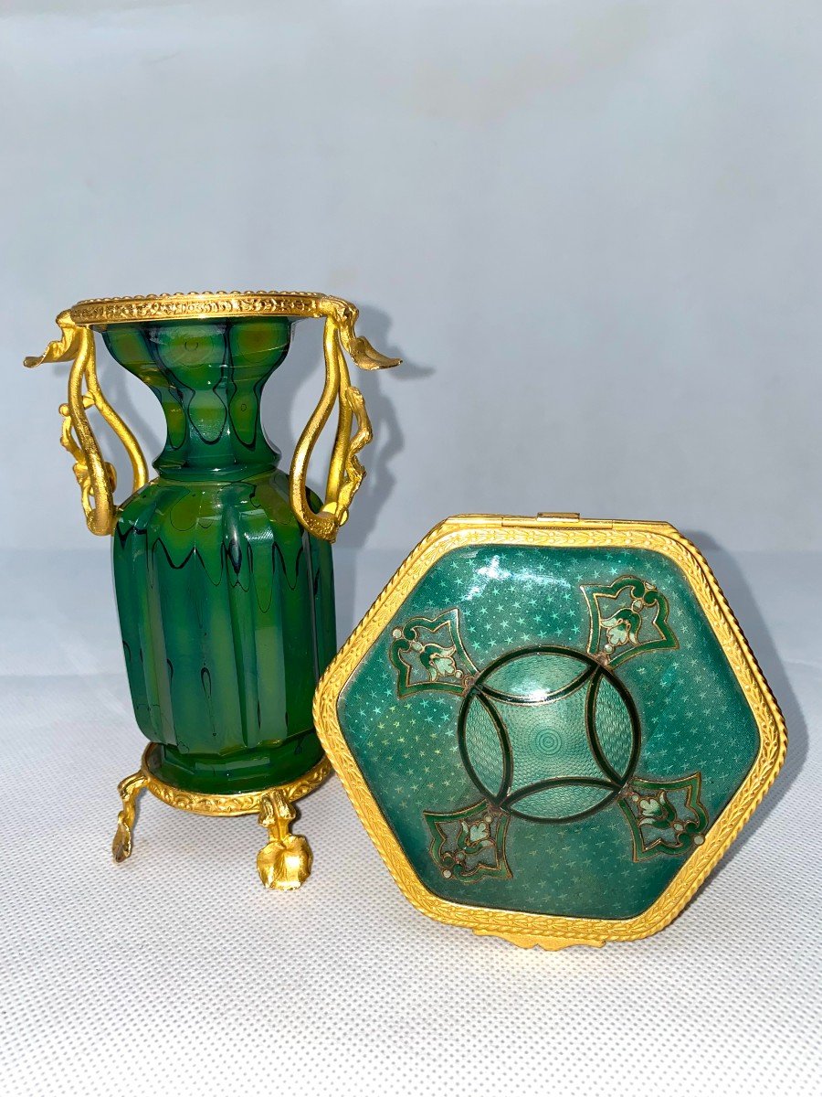 Small Hexagonal Box In Gilt Bronze And Green Enamel, Circa 1880-photo-1