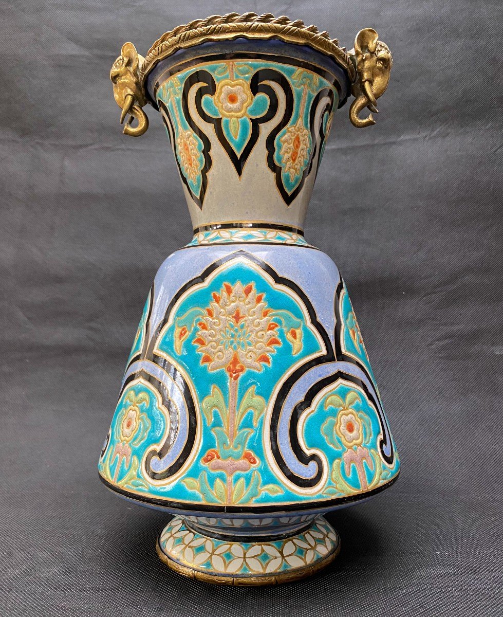 Vase Orientaliste mi-19eme En Faïence De Montereau à Monture En Bronze 