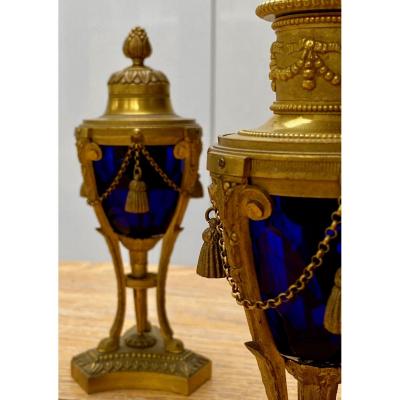 Pair Of 19th Century Cassolettes In Cut Blue Glass And Gilded Bronze That Can Form Candlesticks