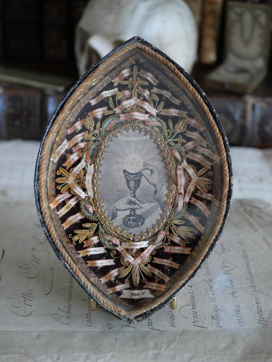 Mandorla Reliquary With 54 Relics – Paperolles – Convent Of Mainz, 19th Century 