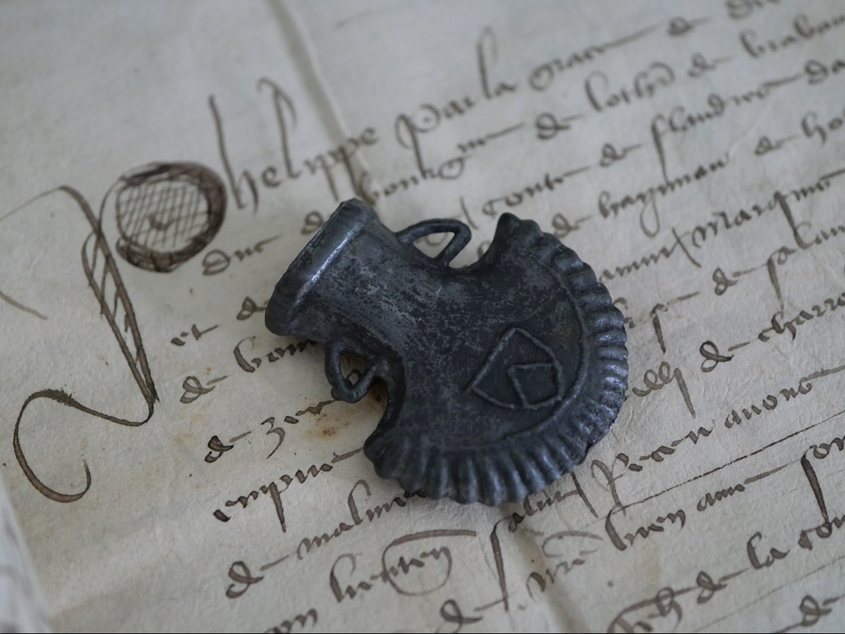 Medieval Pilgrim's Ampoule Made Of Tin Alloy – England – 14th/15th Century