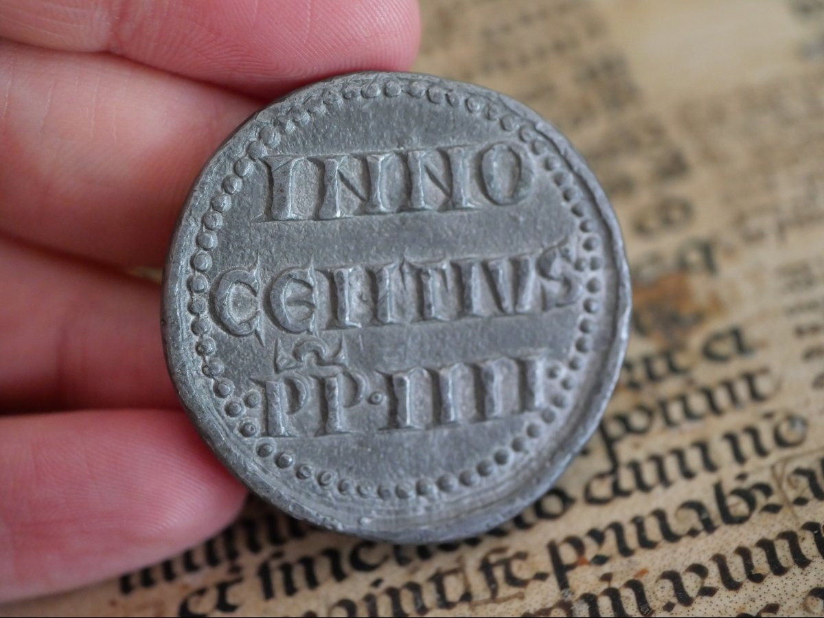 Medieval Papal Bull In Lead By Pope Innocent IV (1243-1254) 13th Century, Exceptional Condition-photo-2