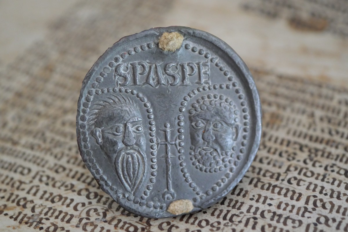 Medieval Papal Bull In Lead By Pope Innocent IV (1243-1254) 13th Century, Exceptional Condition