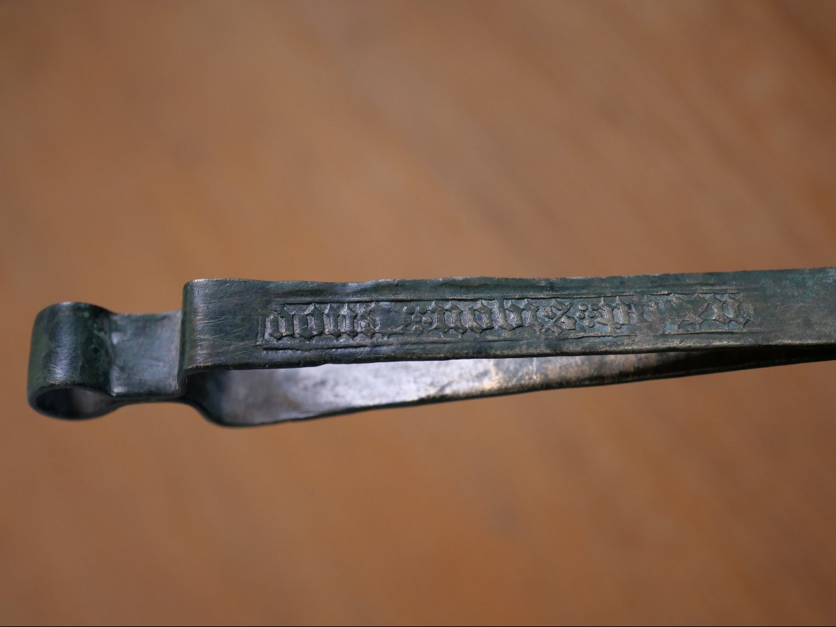 Gothic Bronze Tongs - 15th Century - Inscription "dona Nobis Pacem", Medieval Object-photo-1