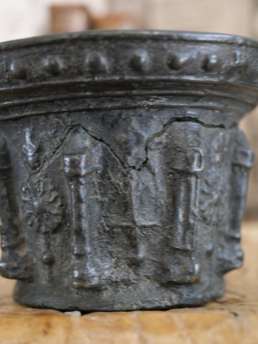 Mortier en bronze – Haute Époque, Le Puy-en-Velay, début XVIIᵉ siècle, Apothicaire-photo-3