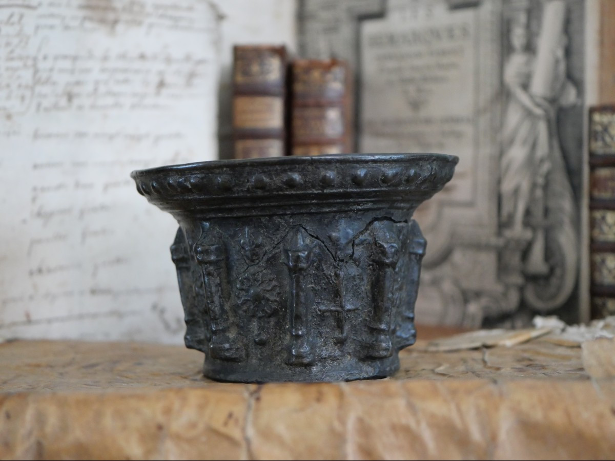 Mortier en bronze – Haute Époque, Le Puy-en-Velay, début XVIIᵉ siècle, Apothicaire