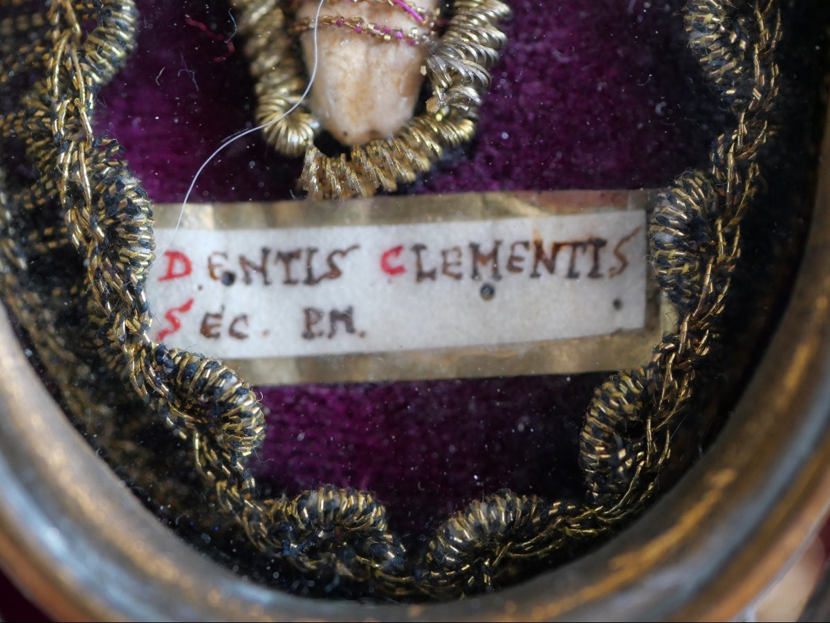 Relique du pape Clément II – Dent authentifiée en thèque scellée, XIXe siècle-photo-3