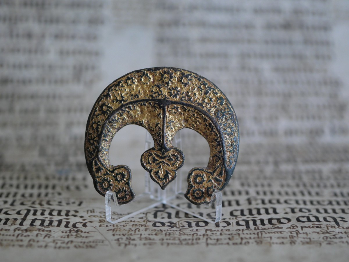 Medieval Gilt Bronze Escarcelle Weight - London, 15th Century, Gothic Middle Ages