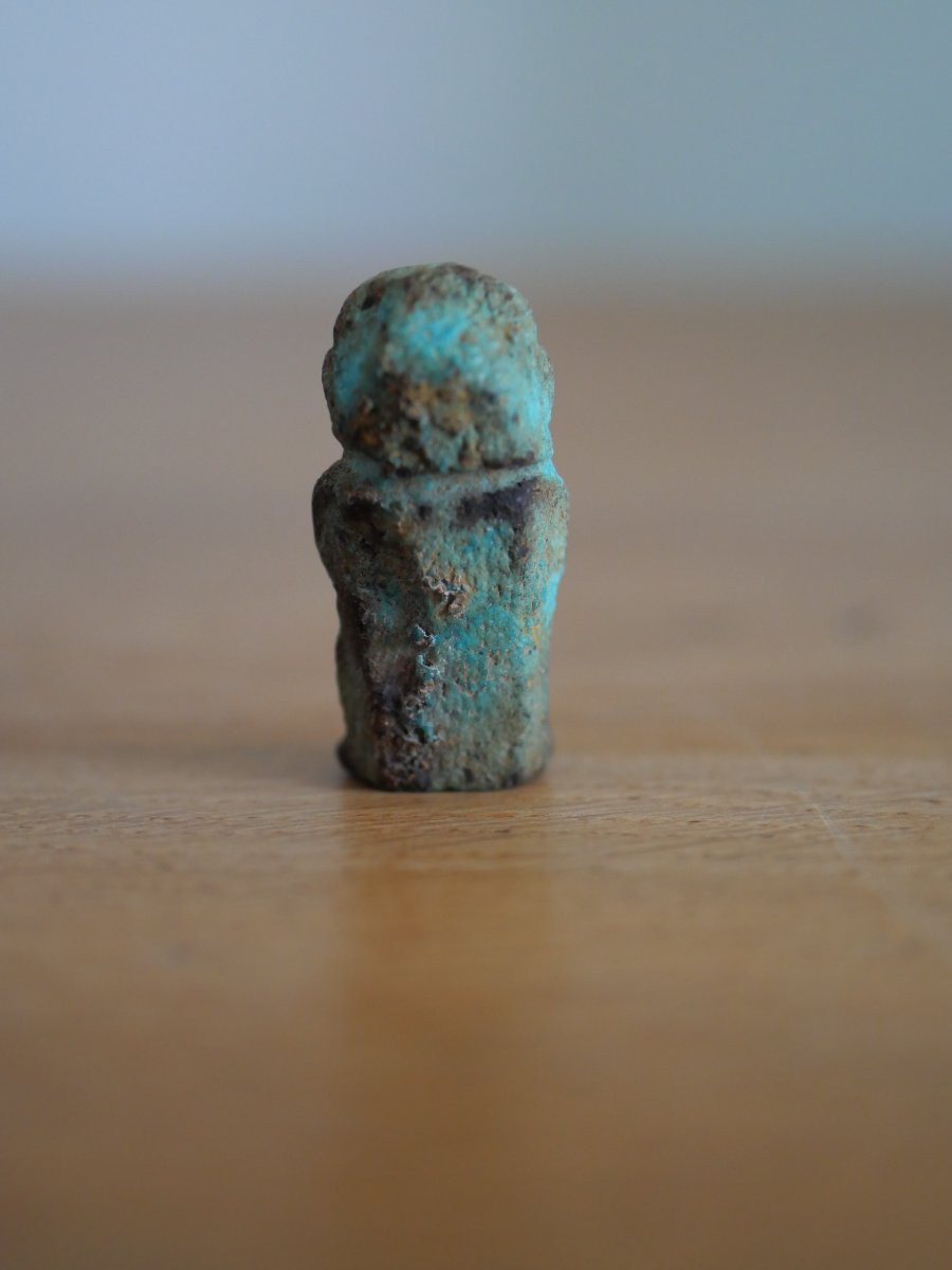 Amulette égyptienne en fritte bleue représentant Ptah-Patèque – Basse Époque, 600-300 av. J.-C.-photo-3