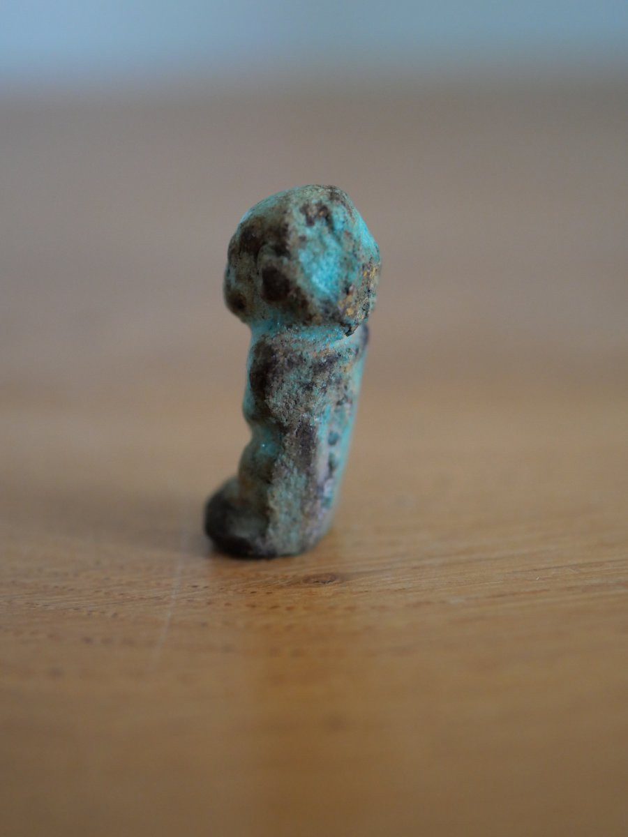 Amulette égyptienne en fritte bleue représentant Ptah-Patèque – Basse Époque, 600-300 av. J.-C.-photo-4