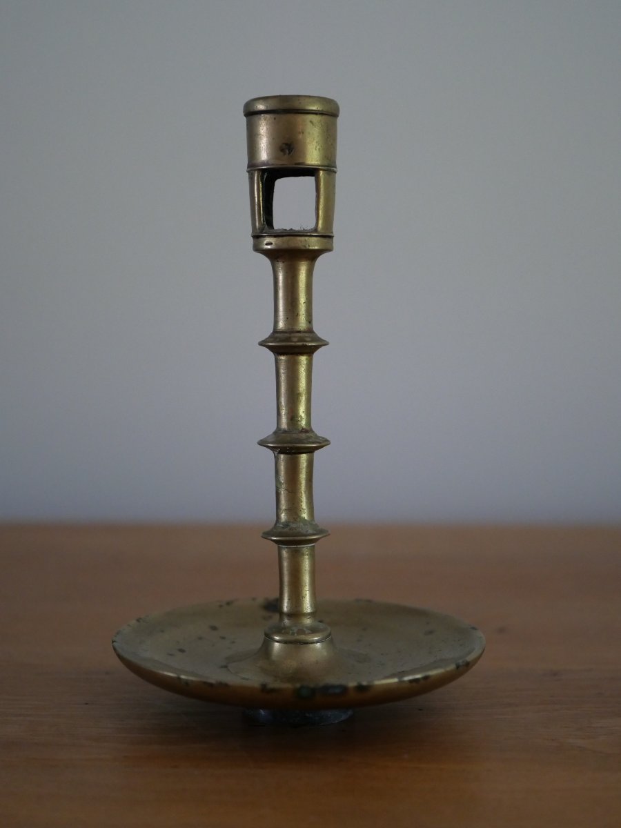 Bougeoir gothique flamand bronze – Fin du XVe siècle – Époque médiévale Moyen Age Haute époque