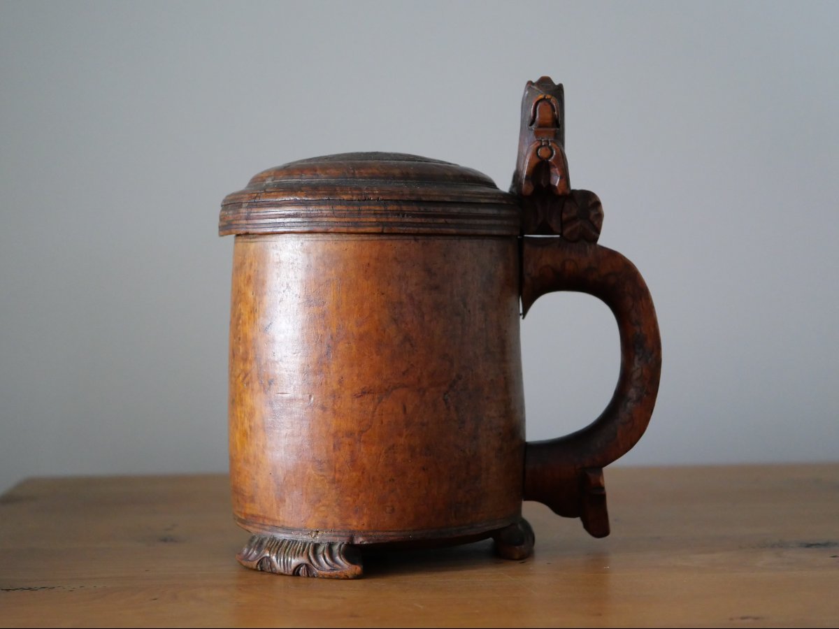 Norwegian "løvekanne" Mug ” Carved From A Birch Root – 18th Century
