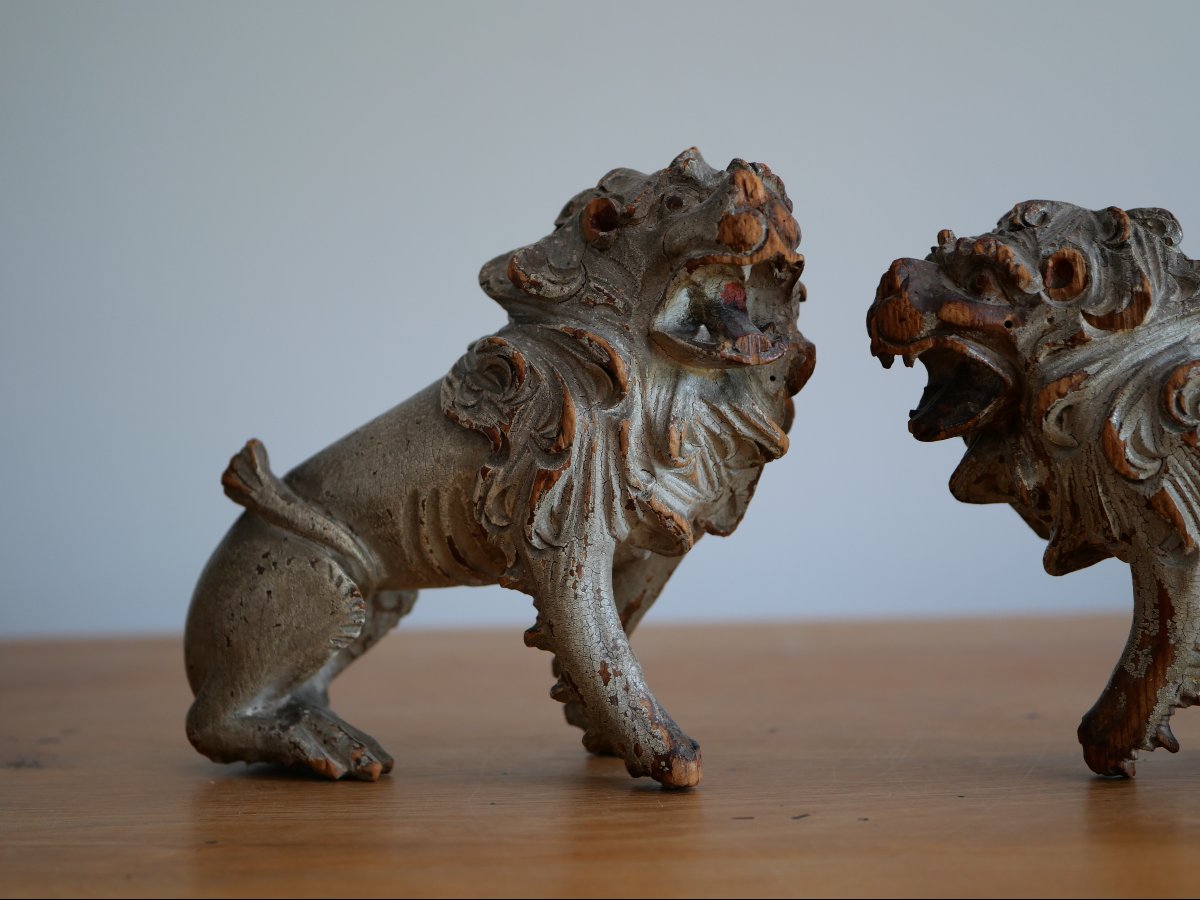 Paire de lions rugissants en bois sculpté – Ateliers italiens, seconde moitié du XVIe siècle -photo-2