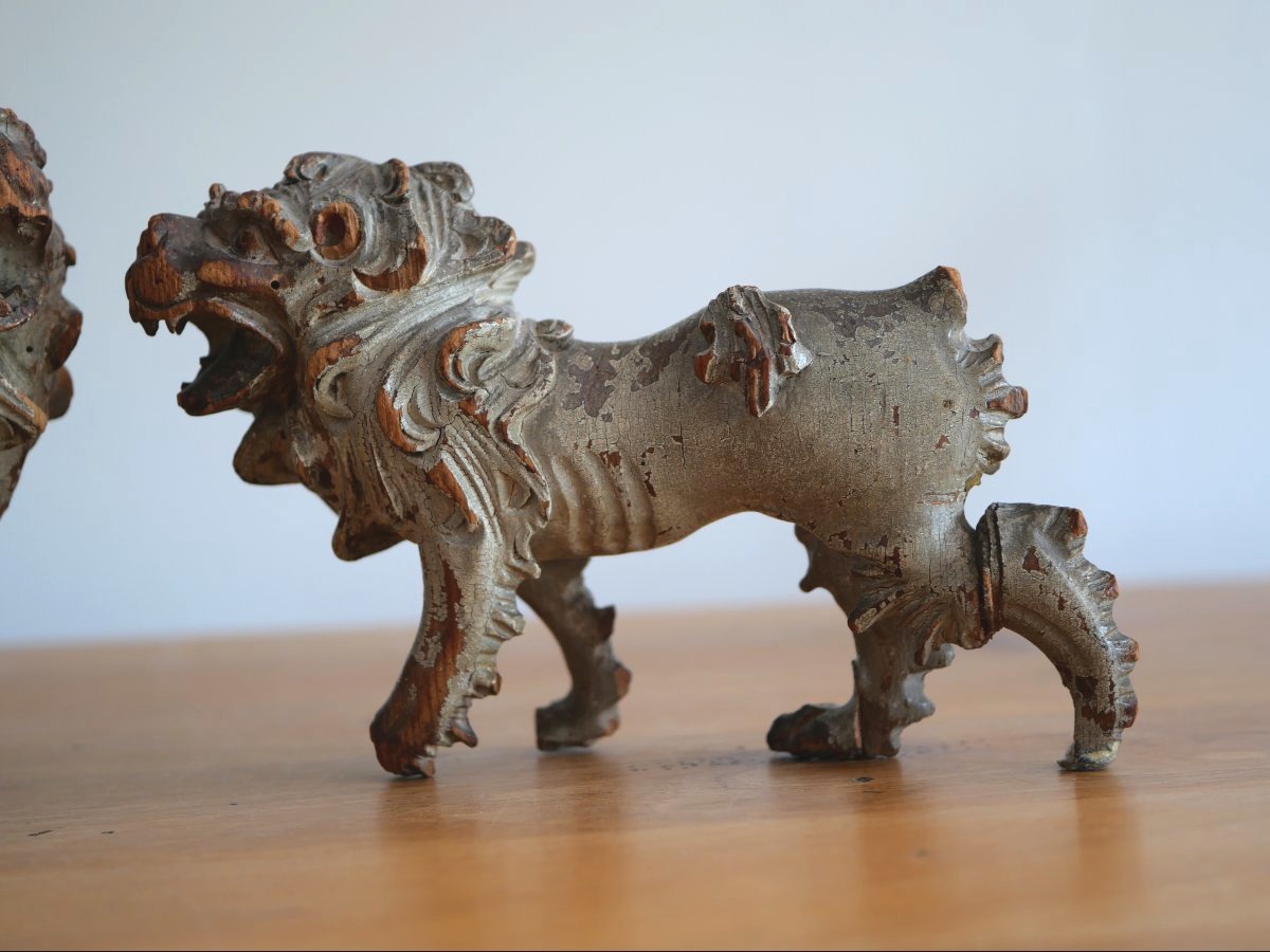 Paire de lions rugissants en bois sculpté – Ateliers italiens, seconde moitié du XVIe siècle -photo-4