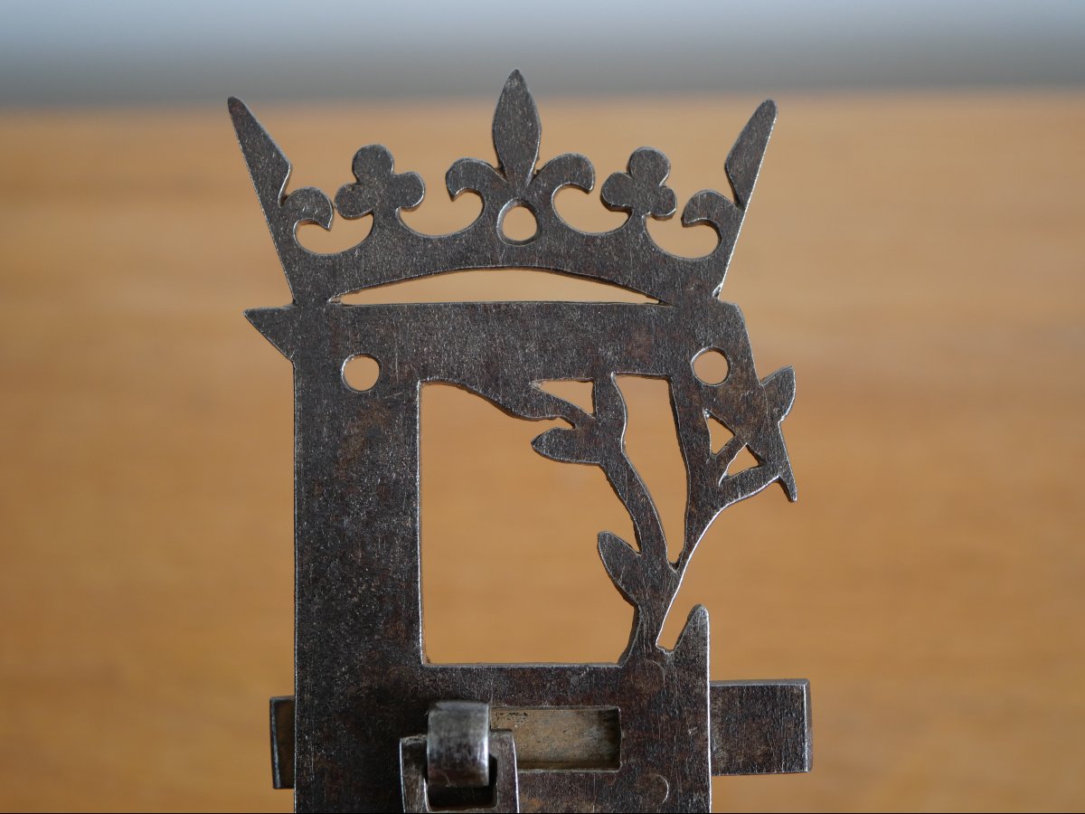 Royal Window Latch With A Crowned "f" – Francis I – Château De Chambord – Circa 1500–1515 – 16th Century-photo-4
