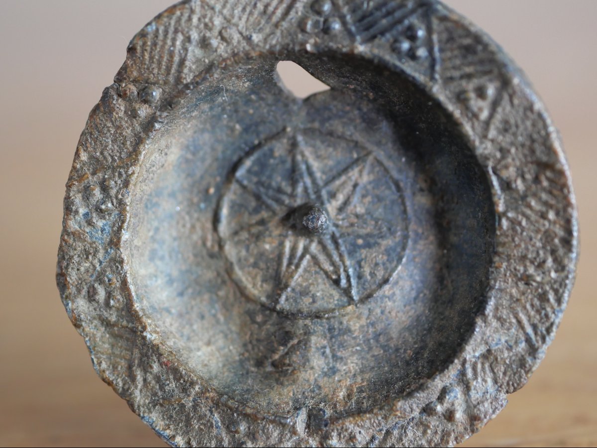 Medieval Pewter Dinner Plate — Bruges, 14th–15th Century — Archaeology, Shop Sign-photo-3