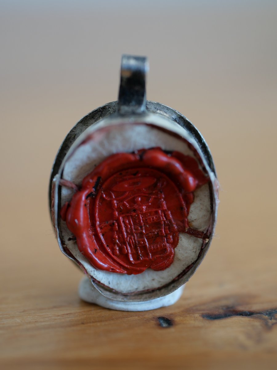 Relic Of Saint Peter The Apostle, 19th-century Oval Silver Reliquary, Bearing A Bishop's Seal-photo-3