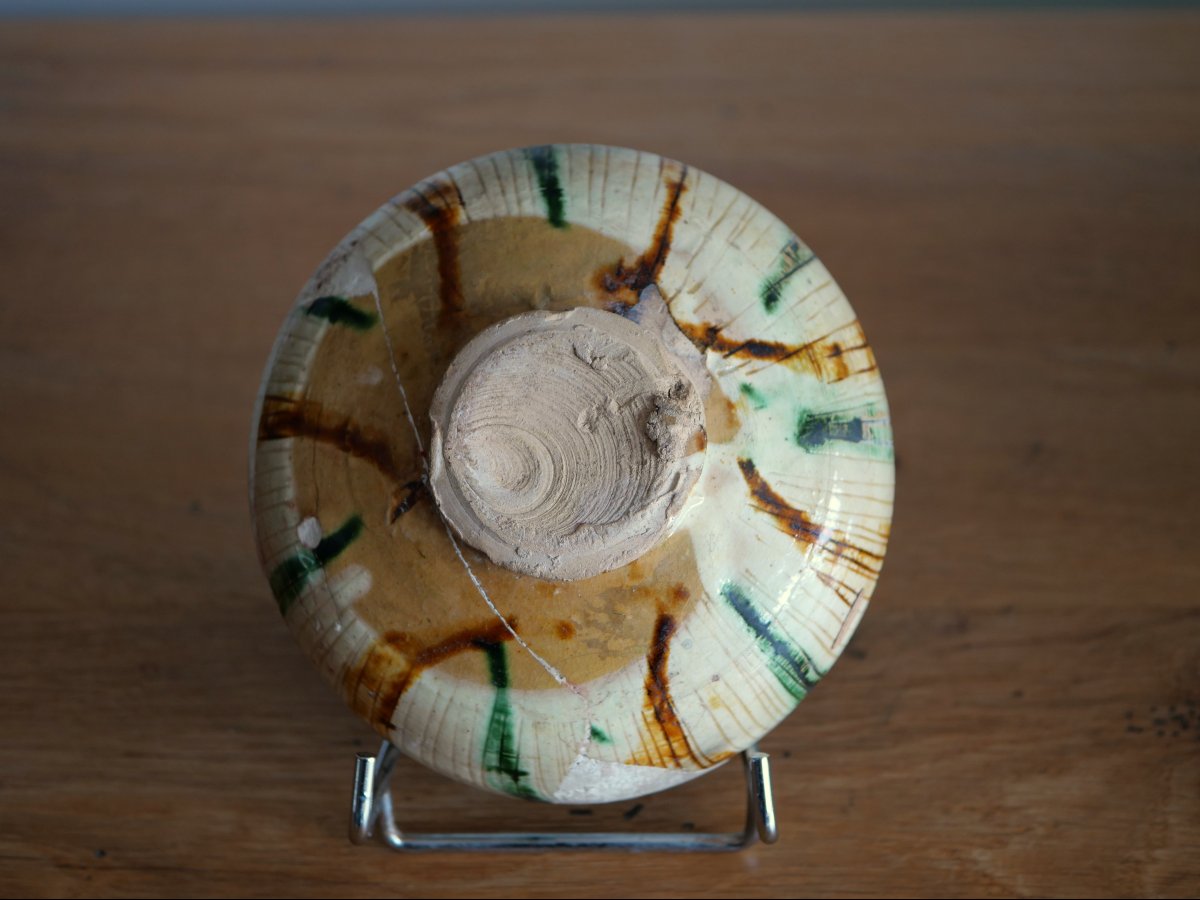 Italian Majolica Bowl With Sgraffito Decoration – Ferrara, Emilia-romagna, Late 15th–early 16th Century -photo-3