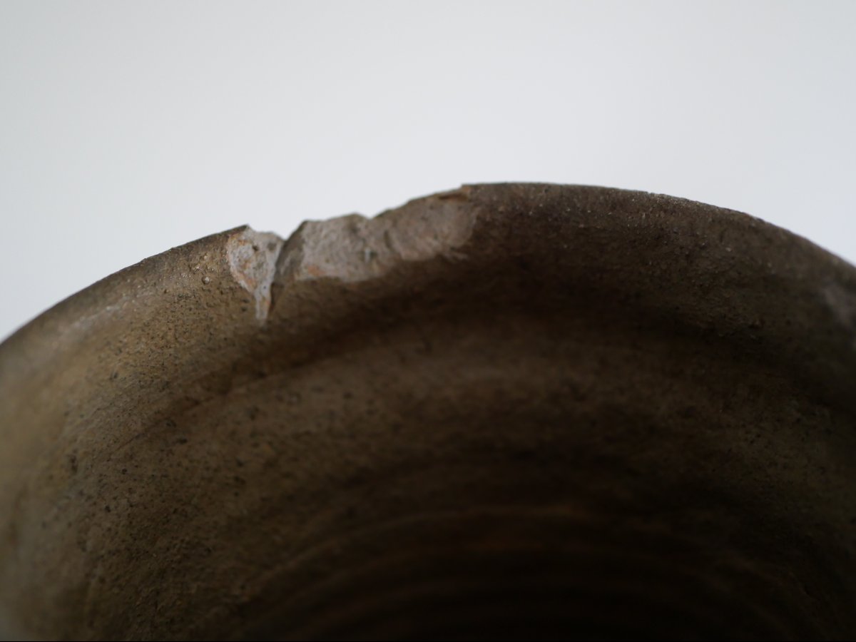 Pichet médiéval en proto-grès de Siegburg –  XIIIe / XIVe siècle, découvert à Cologne -photo-1
