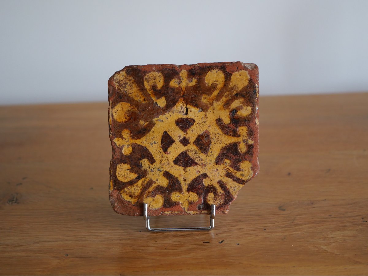 Medieval Floor Tile With A Radial Design – Anjou, 13th Century, Gothic Middle Ages