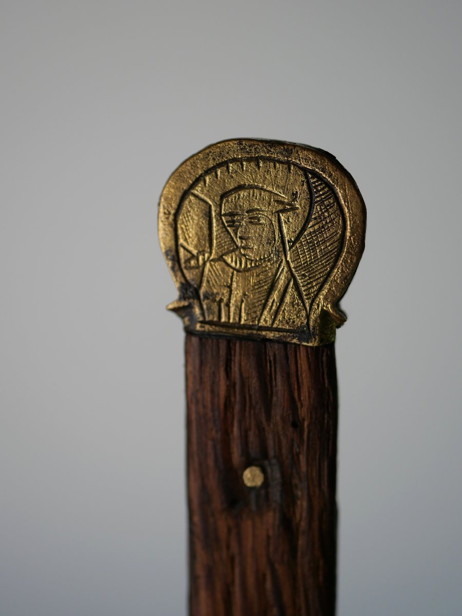 Flemish Knife From The Late 15th–early 16th Century, With Bronze Pommels Engraved With Two Fools-photo-2