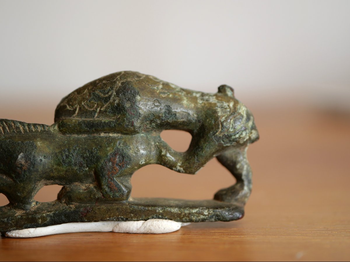 Manche de couteau romain en bronze – Lion attaquant un sanglier – Gaule romaine, archéologie-photo-3