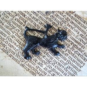 Profane Medieval Bronze Sign Representing A Cat - 13th / 14th Century, Gothic