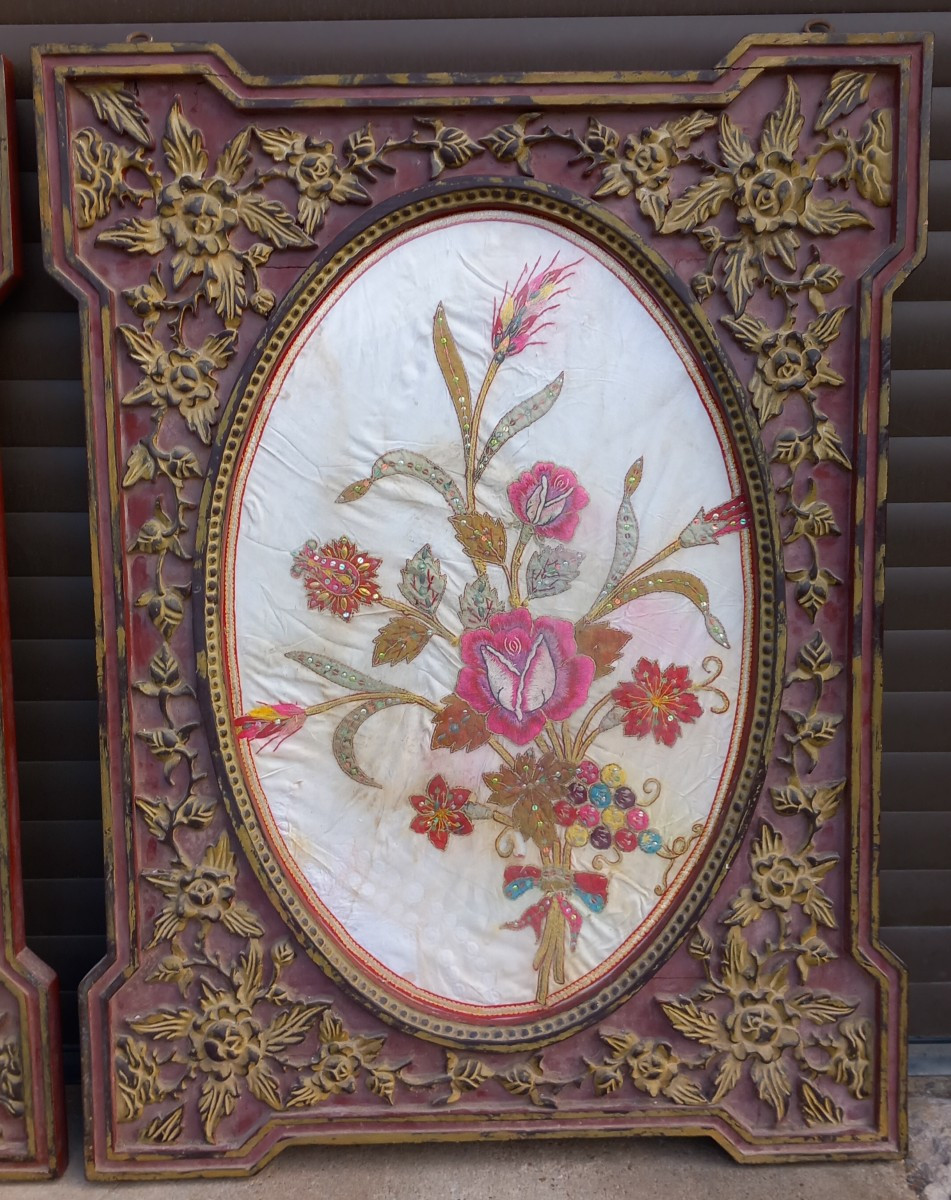 Broderies sur Soie Encadrements Bois Sculpté et Peints du XIXe Siècle Indochine Vietnam -photo-2
