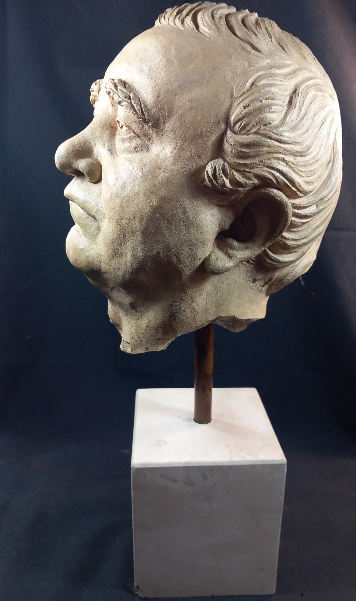 Terracotta Bust Of A Man On A Travertine Base, 20th Century -photo-2