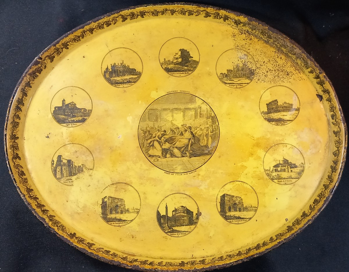 Plateau en Tole Lithographiée sur fond Couleur Camomille Histoire Romaine Grand Tour Italie
