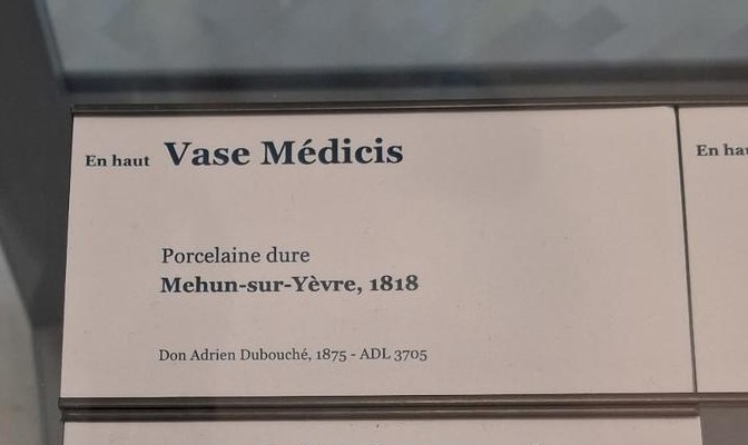 Important Medici Shape Vase In Biscuit And Mehun-sur-yèvre (cher) Porcelain, Louis XVIII-photo-8