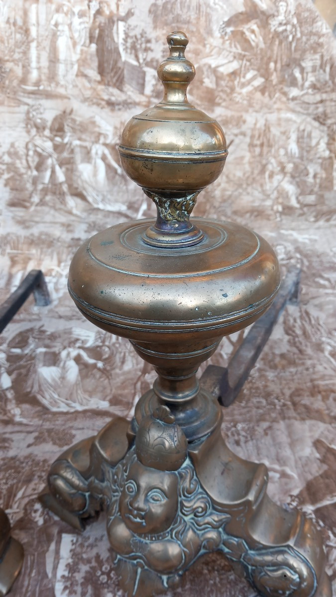 Paire de Chenets en Bronze dits "Marmousets" aux Dauphins  XVIIe Siècle -photo-4