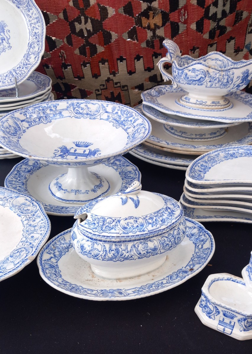 Gien Faience Coat Of Arms And Count's Crown Tableware, 19th Century, Nobility-photo-3