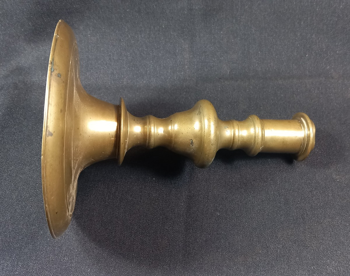 Haute Epoque - Bougeoir ou Chandelier à Balustre en Bronze XVIIe Siècle -photo-2