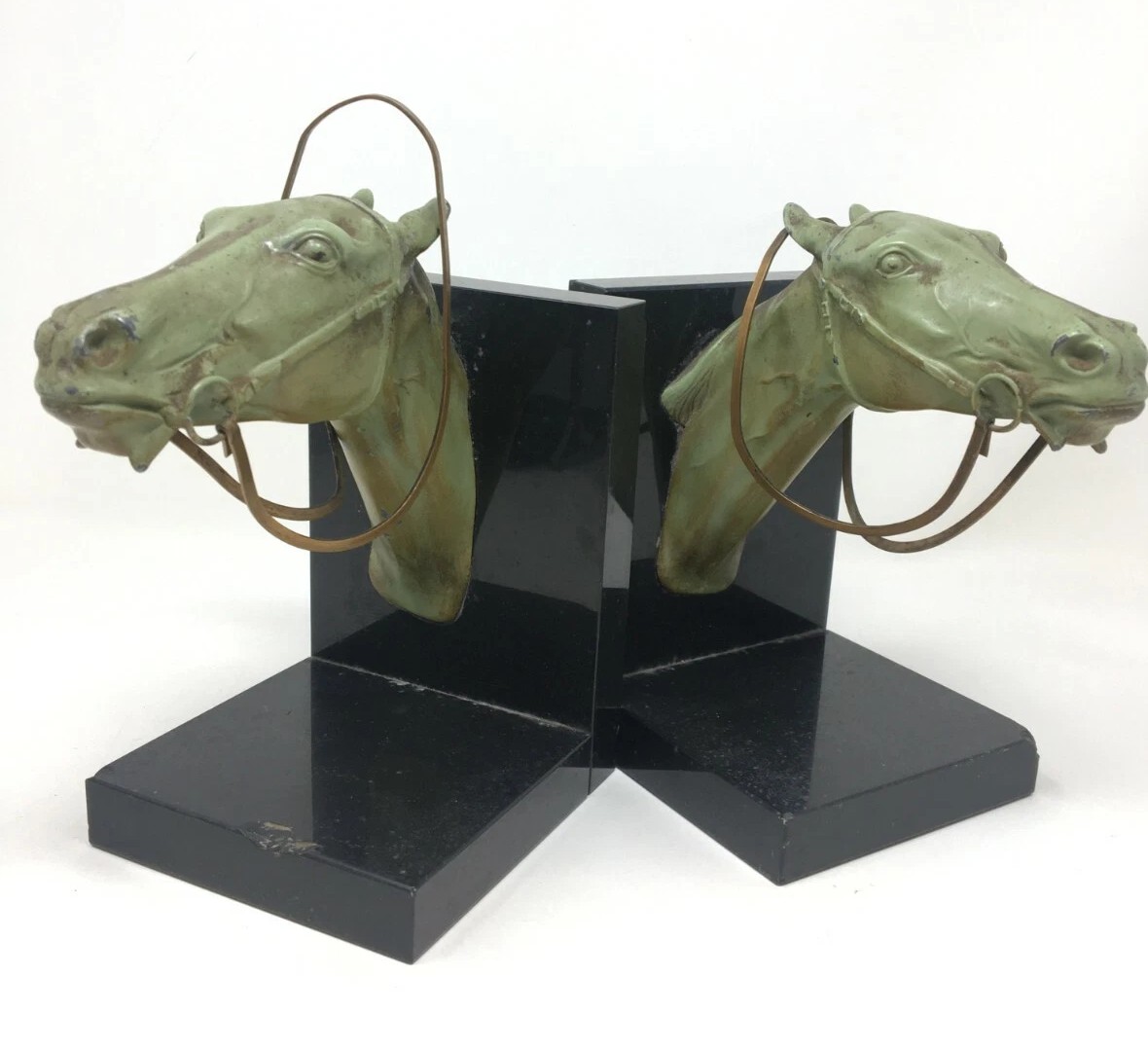 Paire de Serre Livres Art Deco Régule et Marbre Chevaux Equitation Courses Cheval 