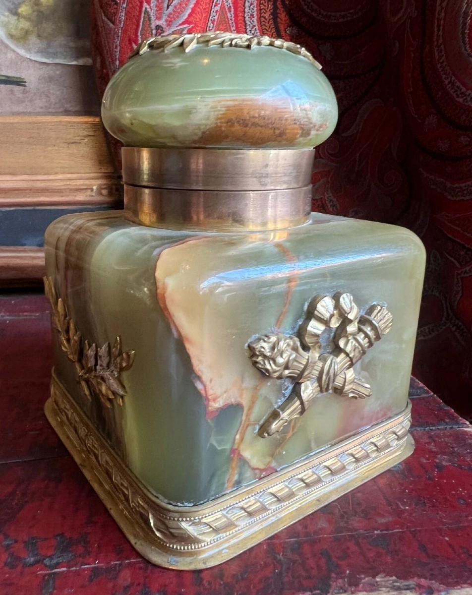 Gilt Bronze And Algerian Onyx Inkwell, 19th Century, Napoleon III Period