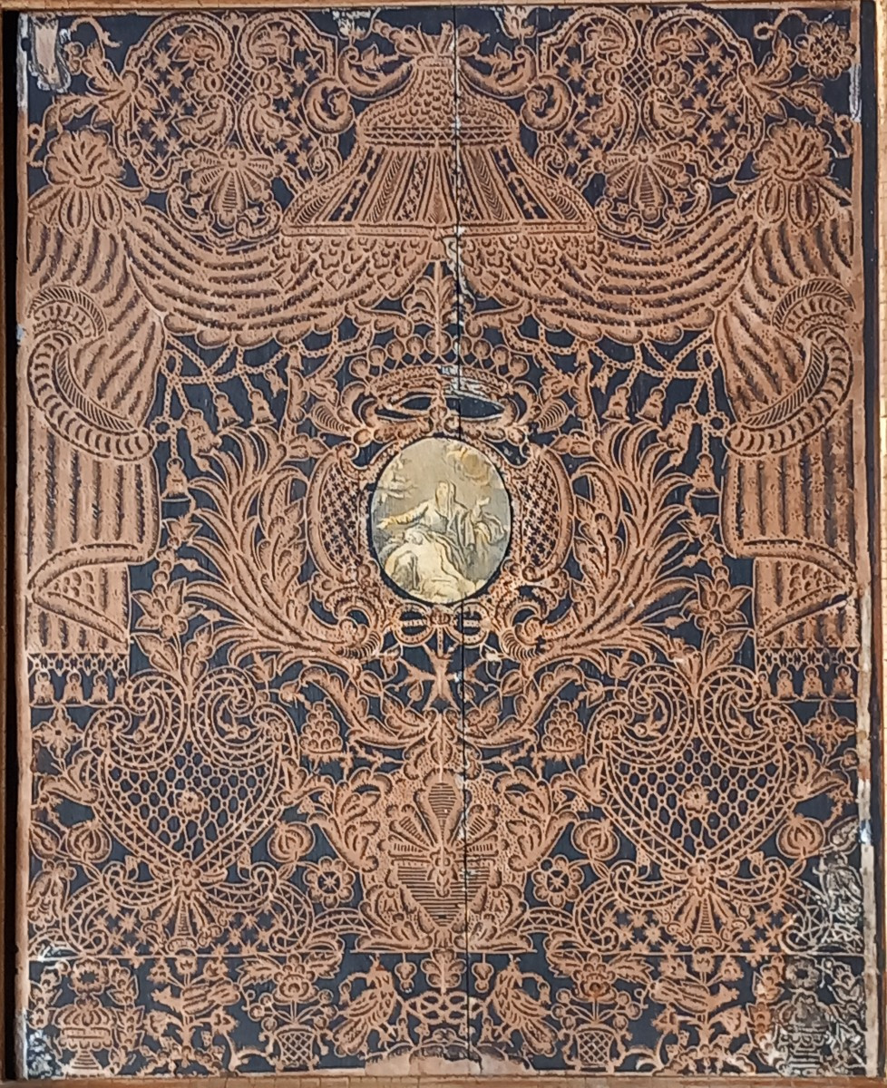 Canivet Papier Découpé 17th Century Pieta Medallion By Mignard-photo-2