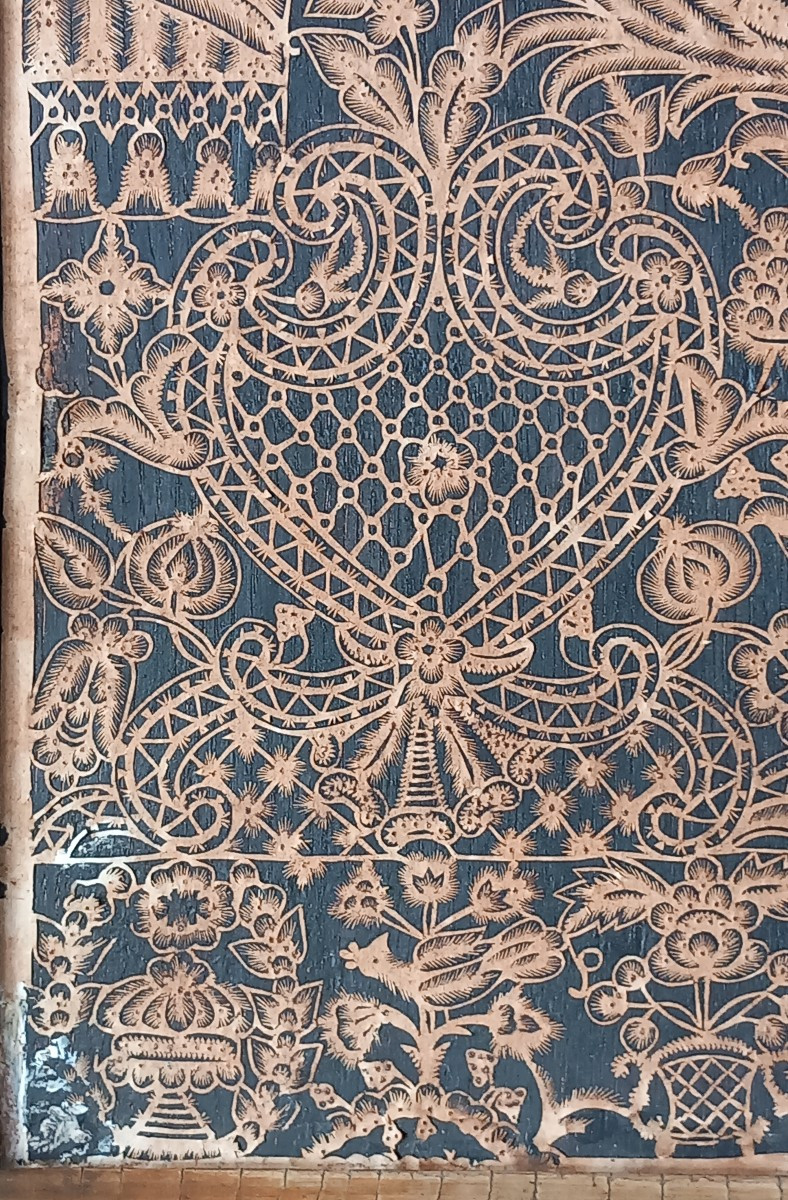 Canivet Papier Découpé 17th Century Pieta Medallion By Mignard-photo-4