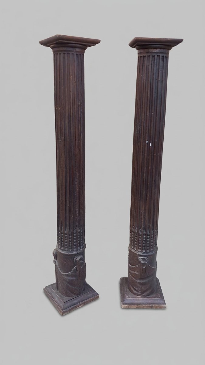 Paire de Colonnes Cannelées et Rudentées, Socles Ornés de Draperies XVIIe Siècle