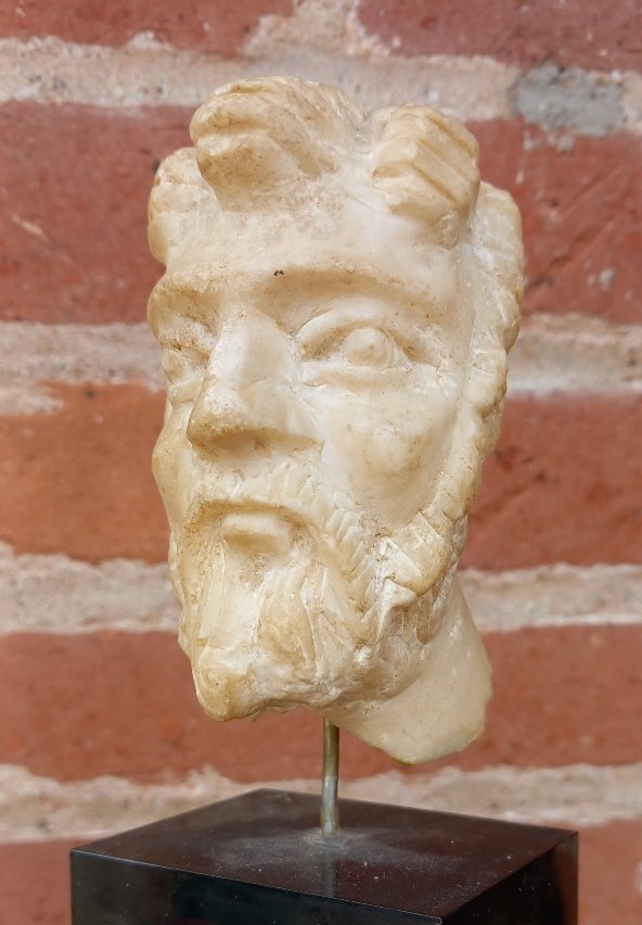 Petite Tête d'Homme en Marbre Production ostrogothique IVe–VIe siècle après J.-C.
