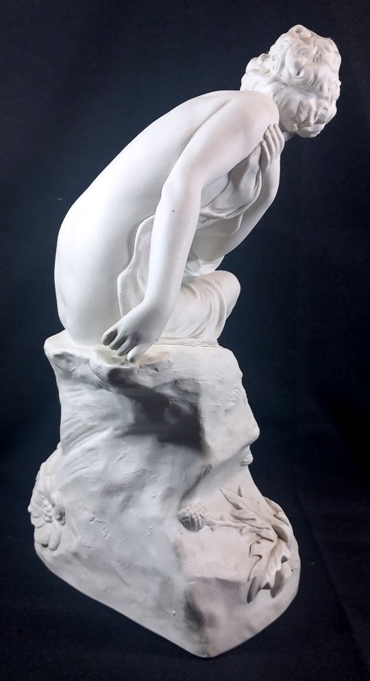 Sculpture Biscuit "Baigneuse nue sur un rocher" D'après Raphaël Nannini (1852-1925) XIXe -photo-3