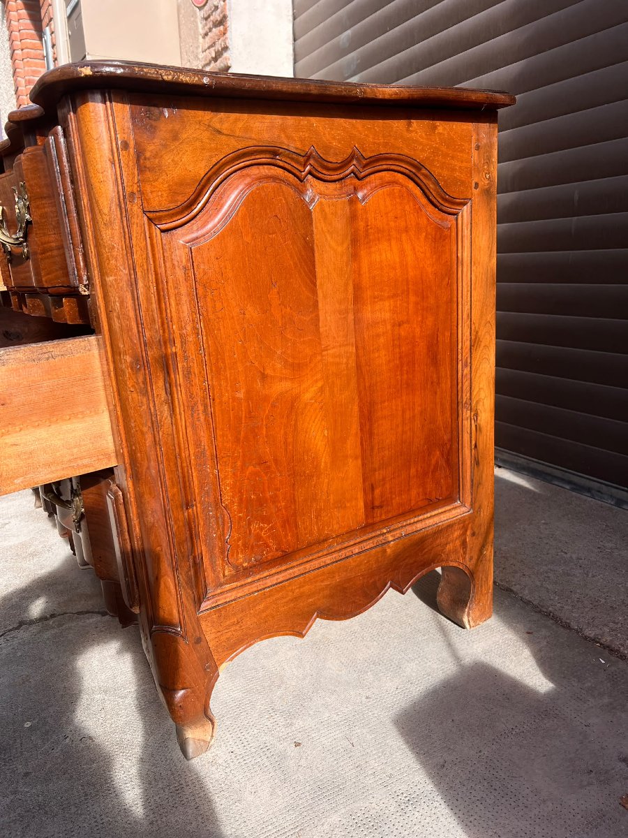 Commode dite "Arbalète" Noyer Sculpté Première Moitié du XVIIIe siècle-photo-3
