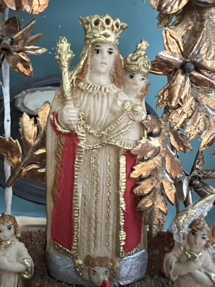 Virgin And Child In Salt Dough Under A Glass Dome—19th-century Folk Art From A Convent -photo-3