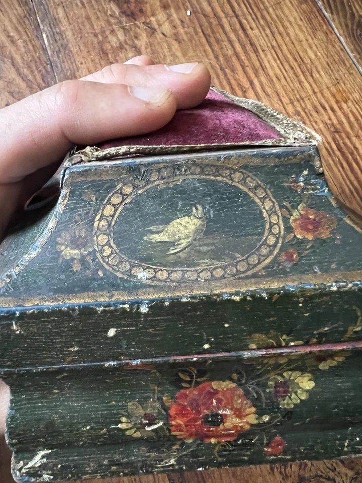 18th-century Painted Wooden Sewing Box With Doves—wedding Gift-photo-2