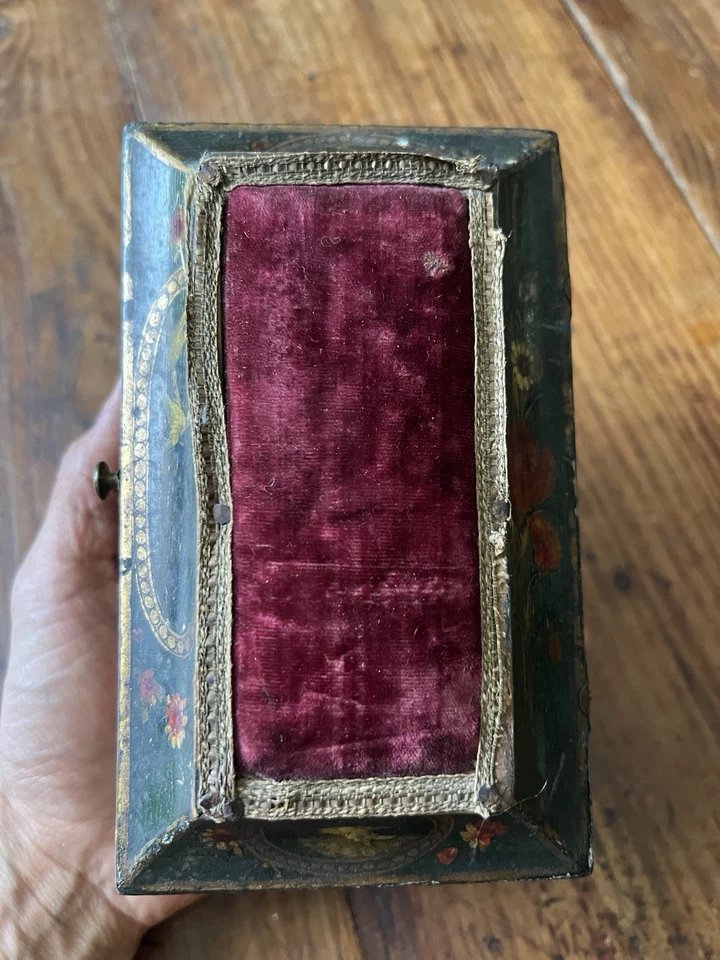 18th-century Painted Wooden Sewing Box With Doves—wedding Gift-photo-6