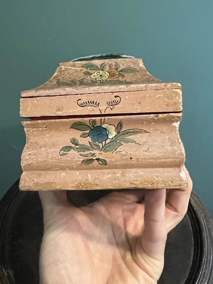 Painted Wooden Sewing Box With A Flower On A Buff-colored Background, 18th Century-photo-2